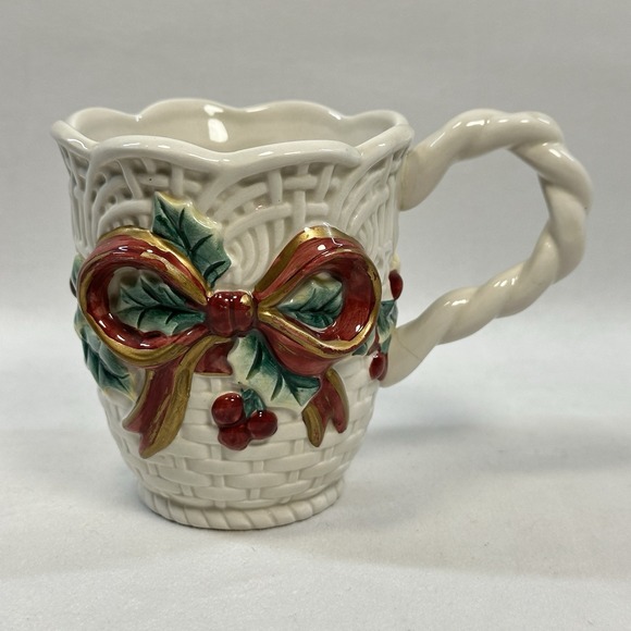 Fitz and Floyd Essentials Christmas Holiday Wreath Mug Set Of 4 - Picture 7 of 16